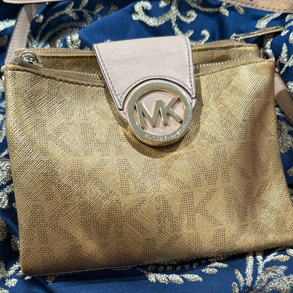 Michael Kors Metallic Gold Wristlet